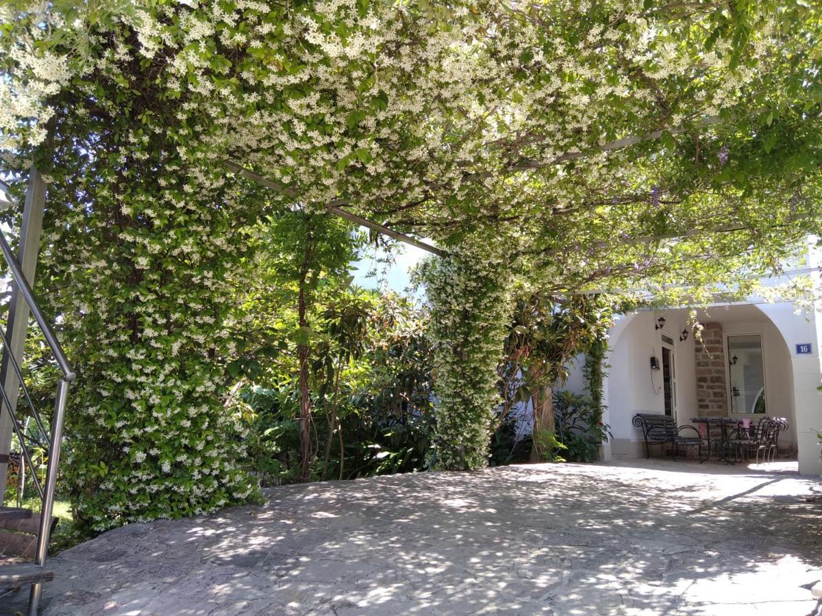 Apartments Simovic Τίβατ Εξωτερικό φωτογραφία