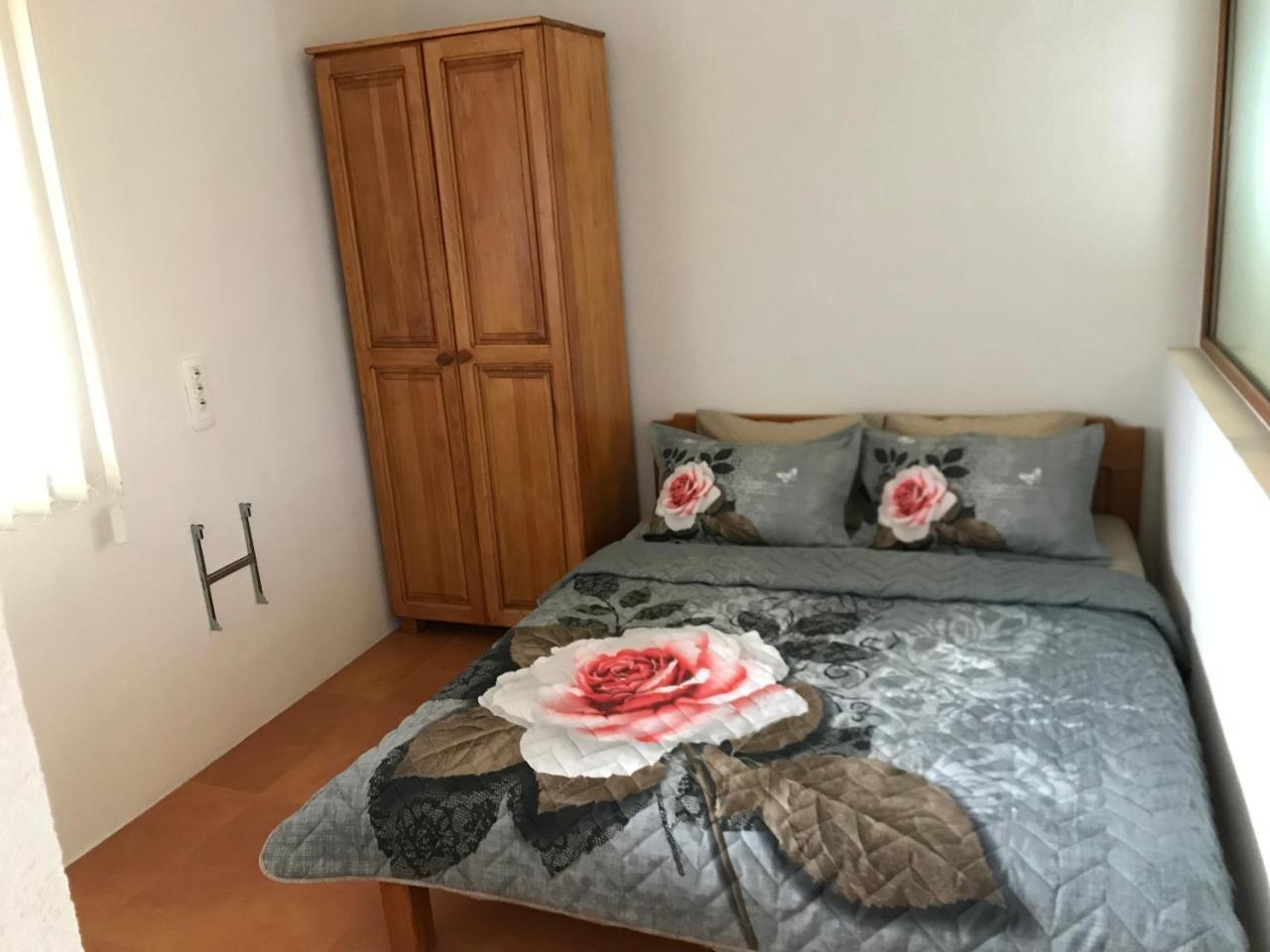 Apartments Simovic Τίβατ Εξωτερικό φωτογραφία