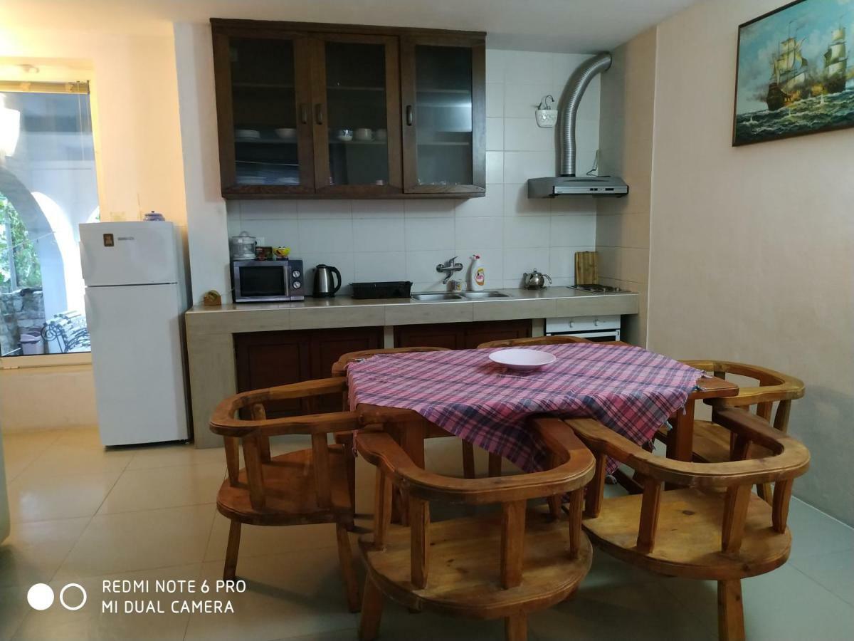 Apartments Simovic Τίβατ Εξωτερικό φωτογραφία